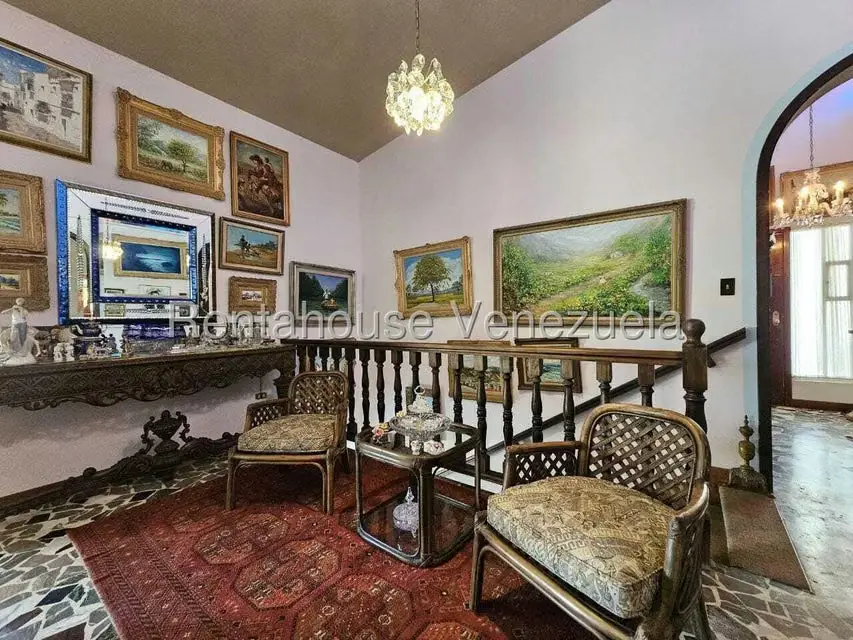 Casa (Duplex) en Venta en Prados del Este, Distrito Metropolitano - 16