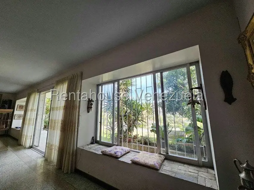 Casa (Duplex) en Venta en Prados del Este, Distrito Metropolitano - 23