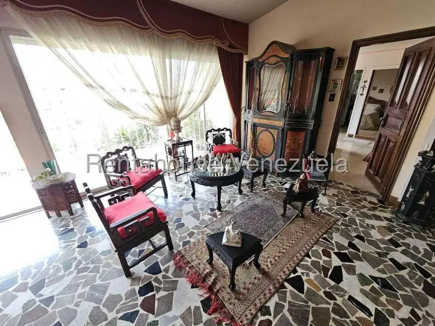 Casa (Duplex) en Venta en Prados del Este, Distrito Metropolitano - 6