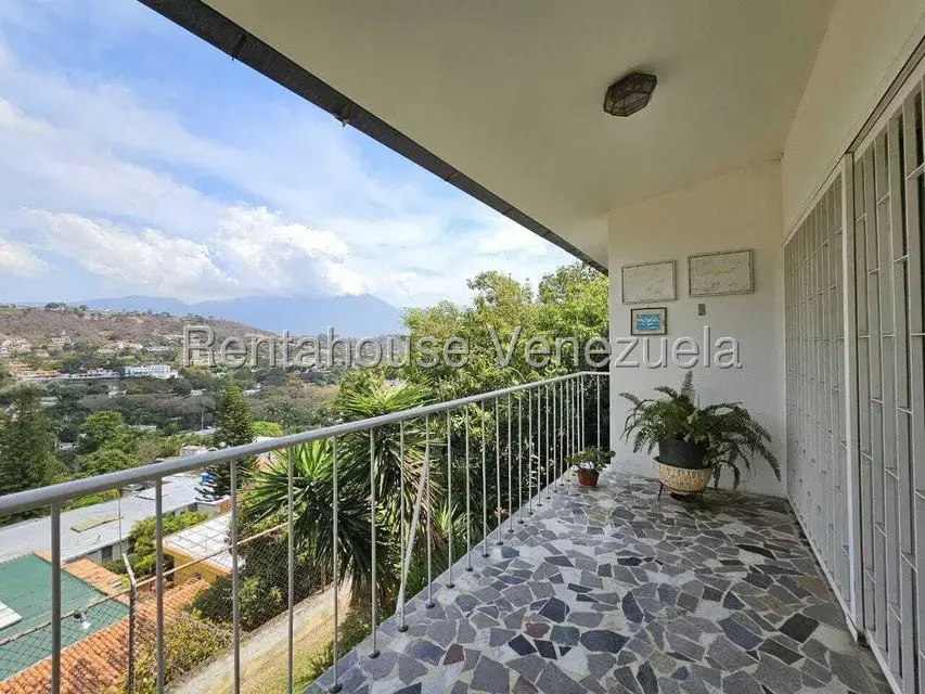 Casa (Duplex) en Venta en Prados del Este, Distrito Metropolitano - 8