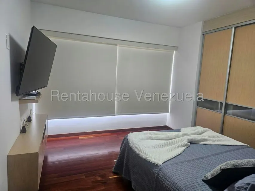 Apartamento (1 Nivel) en Venta en Mirador de Los Campitos I, Distrito Metropolitano - 27