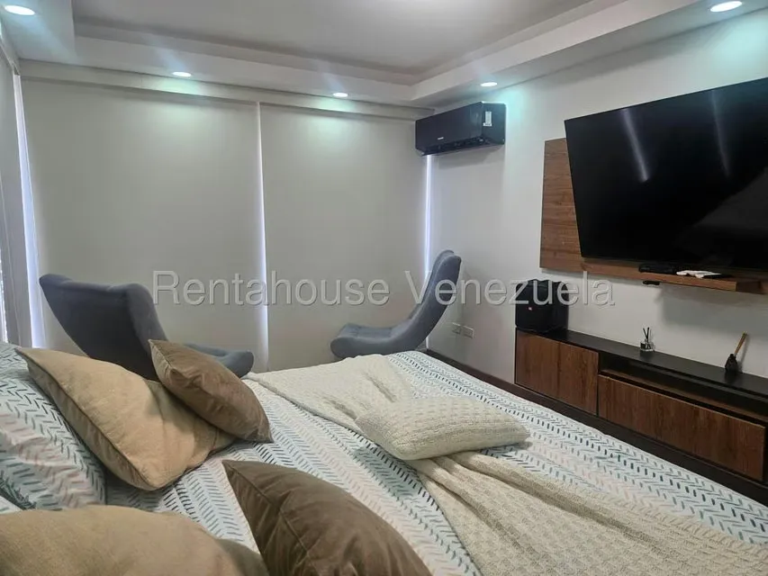 Apartamento (1 Nivel) en Venta en Mirador de Los Campitos I, Distrito Metropolitano - 36