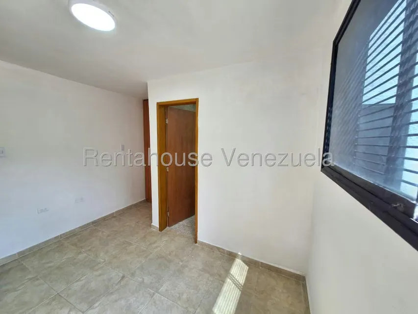 Casa (Duplex) en Venta en Trigal Centro, Carabobo - 11
