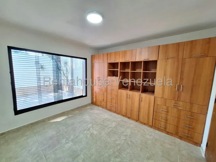 Casa (Duplex) en Venta en Trigal Centro, Carabobo - 12