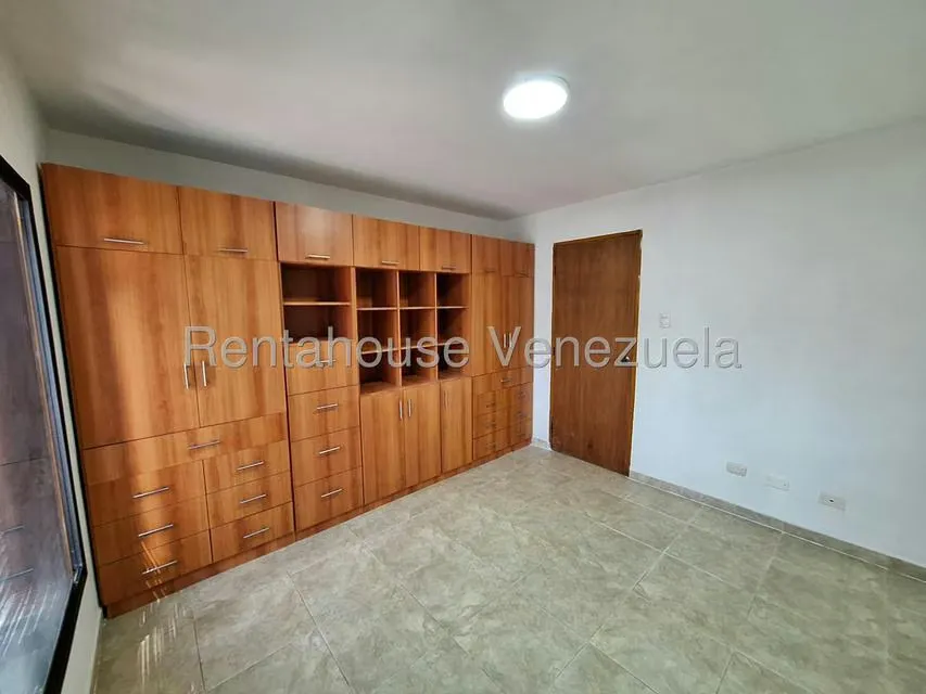 Casa (Duplex) en Venta en Trigal Centro, Carabobo - 13