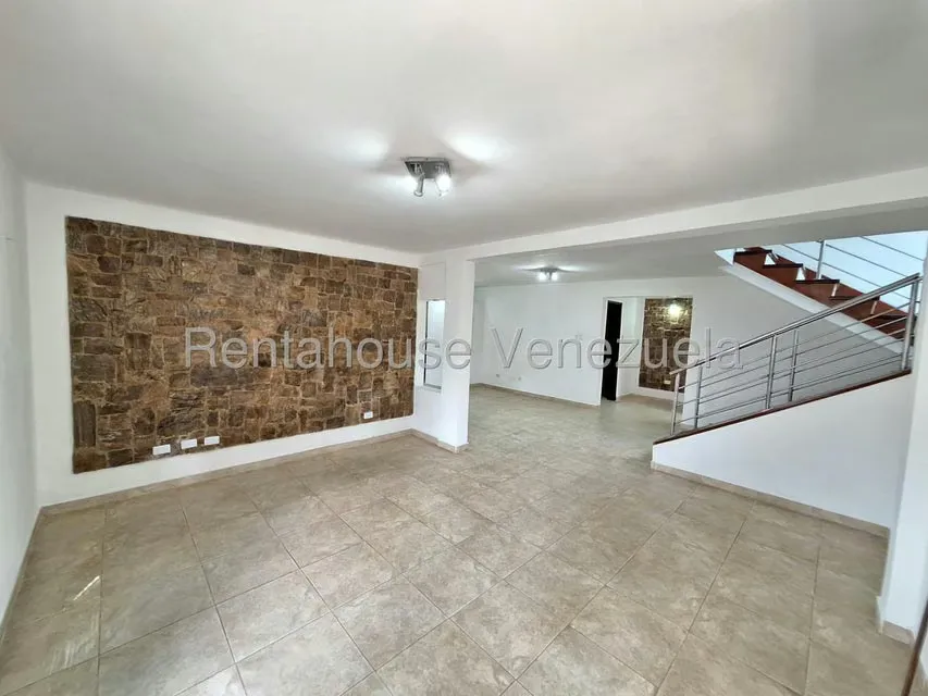 Casa (Duplex) en Venta en Trigal Centro, Carabobo - 3