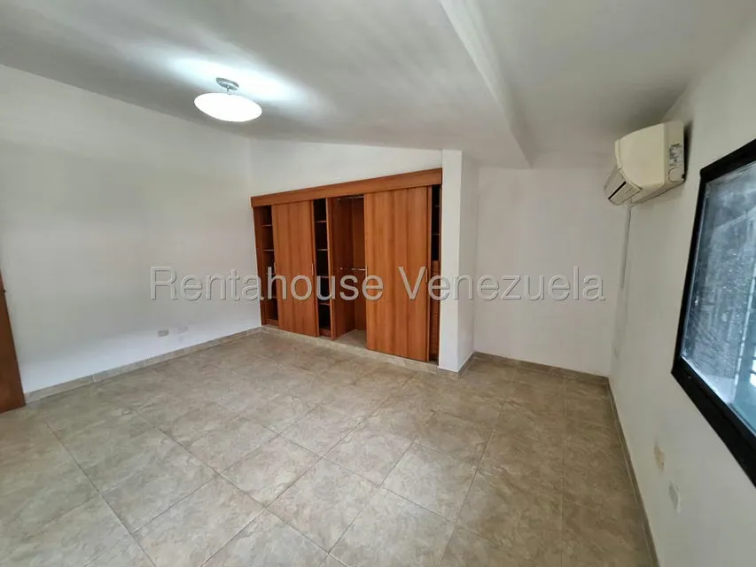 Casa (Duplex) en Venta en Trigal Centro, Carabobo - 36