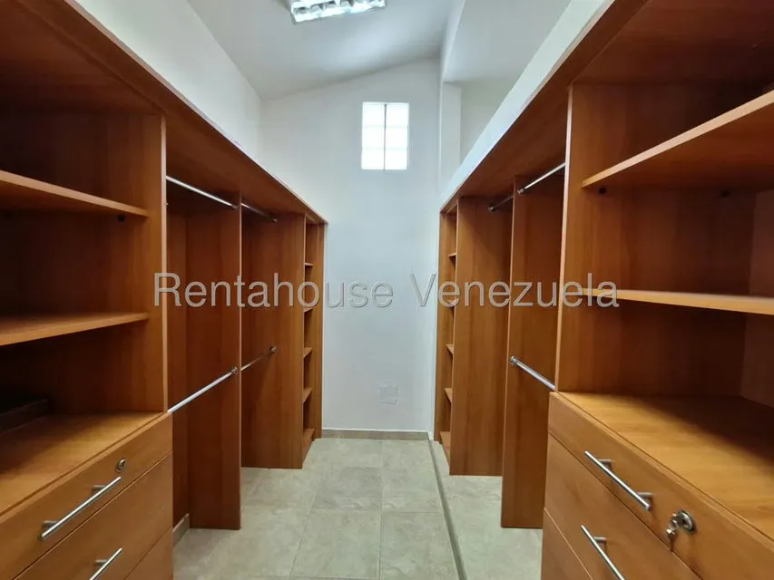 Casa (Duplex) en Venta en Trigal Centro, Carabobo - 39