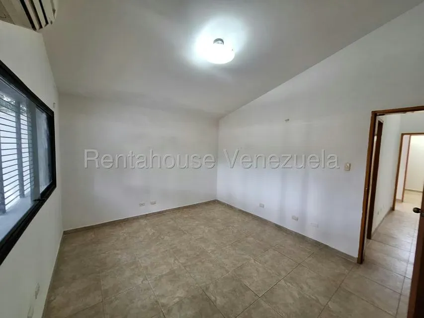 Casa (Duplex) en Venta en Trigal Centro, Carabobo - 45