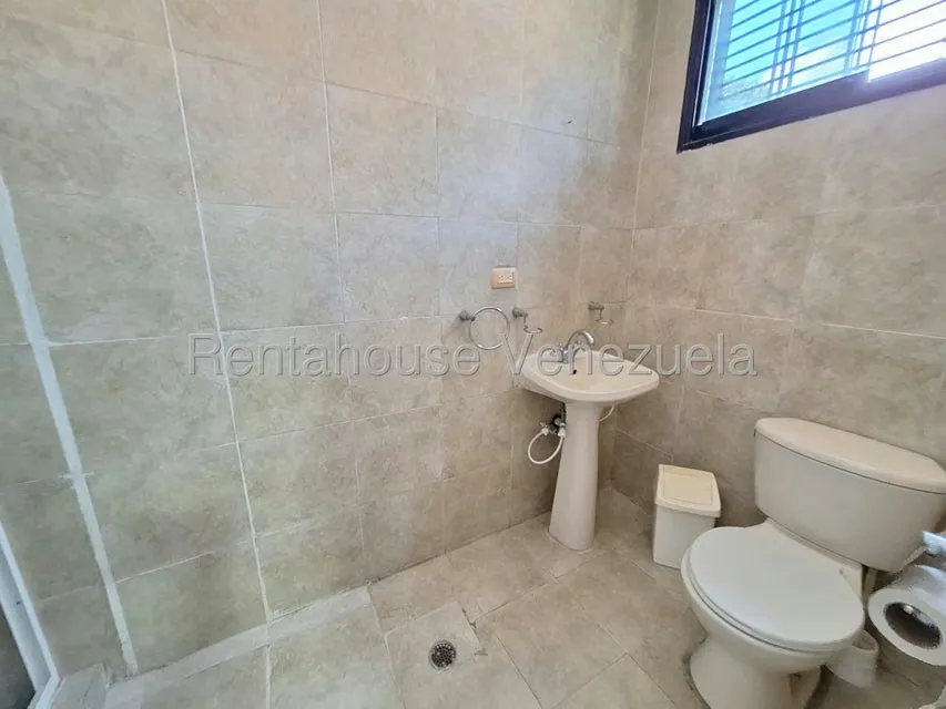 Casa (Duplex) en Venta en Trigal Centro, Carabobo - 69