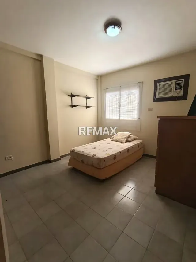 ALQUILA APARTAMENTO EN EDIF. CANTA CLARO - 3