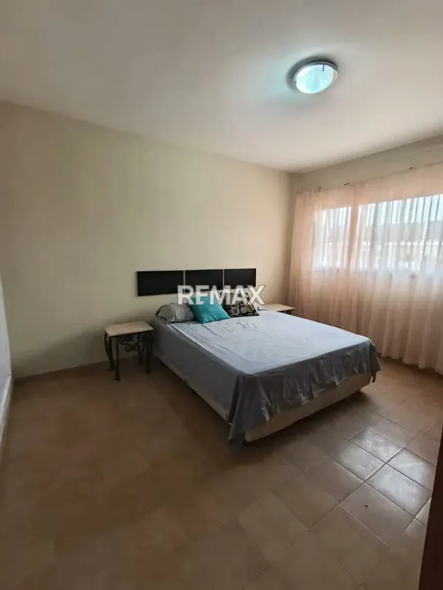 ALQUILA APARTAMENTO EN EDIF. CANTA CLARO - 4