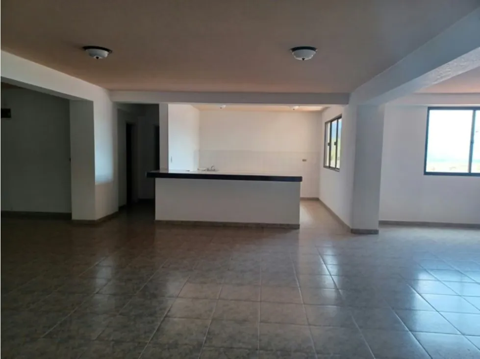 Vendo apartamento180m2 Urb. Miranda 6458 - 28