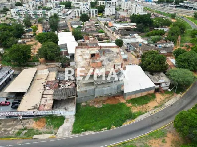EDIFICIO INDUSTRIAL COMERCIAL EN VENTA