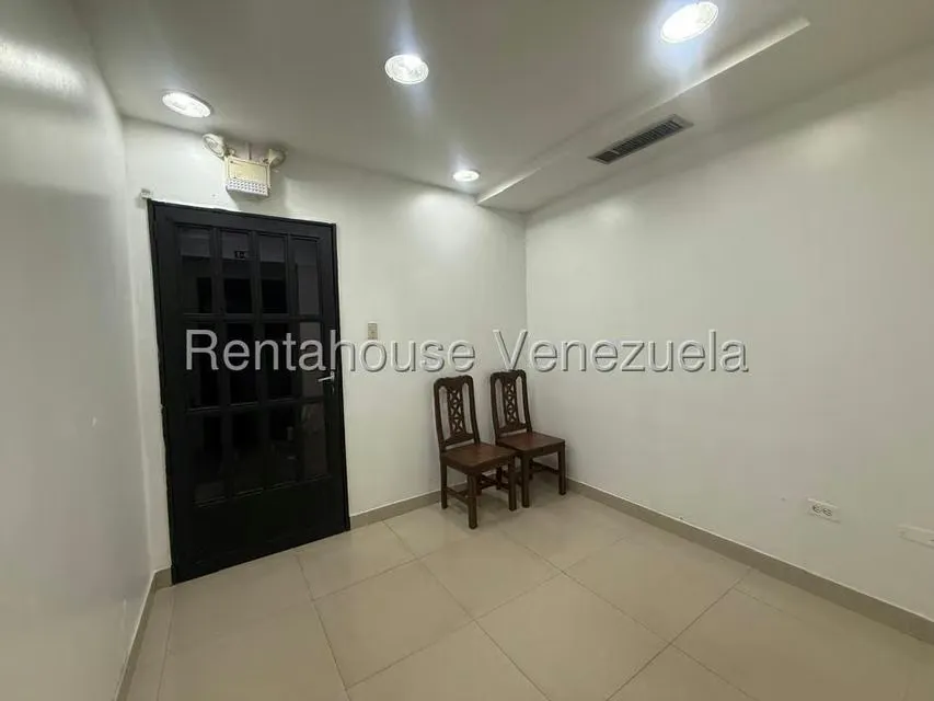 Local Comercial en Alquiler en El Parque, Lara - 4