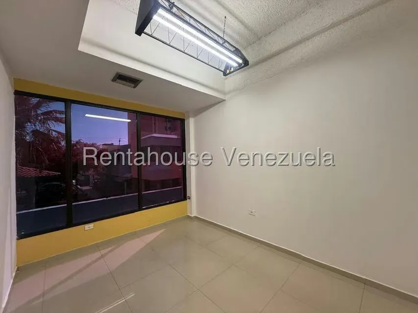 Local Comercial en Alquiler en El Parque, Lara - 5