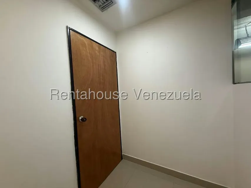 Local Comercial en Alquiler en El Parque, Lara - 9