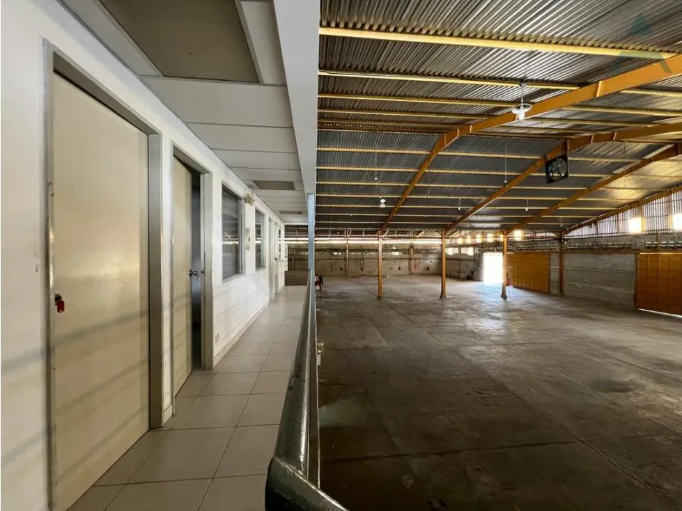 Se vende/alquila Galpon 2500m² 5c/5b/20p Guatire - 10