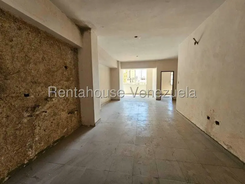 Apartamento (1 Nivel) en Venta en Zona Centro, Aragua - 2