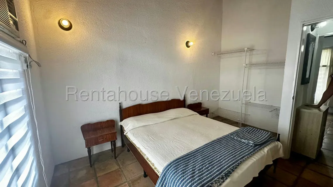 Casa (Duplex) en Alquiler en Villa Antigua, Portuguesa - 10