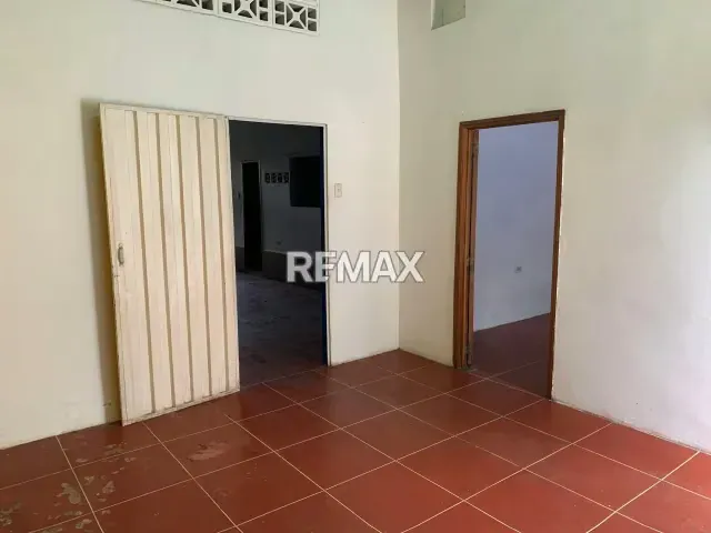 SE VENDE CASA EN BARRANCAS