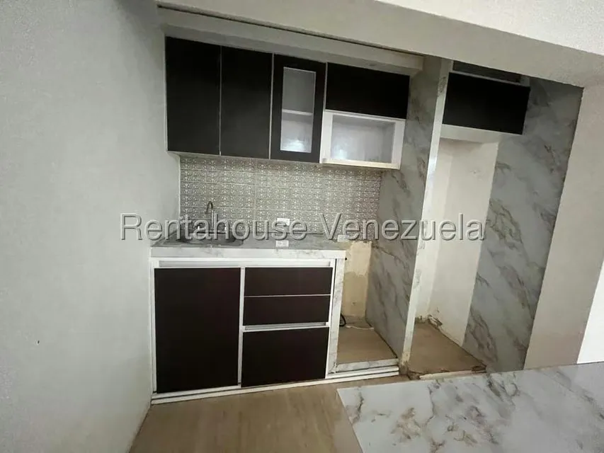 Apartamento (1 Nivel) en Venta en Las Chimeneas, Carabobo - 11