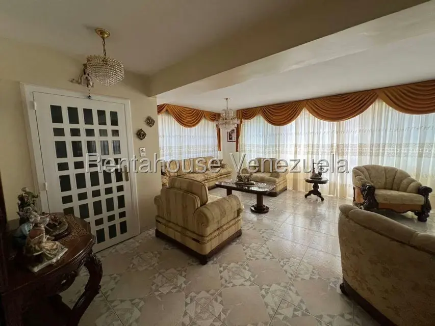 Apartamento (1 Nivel) en Venta en El Paraiso, Distrito Metropolitano - 3