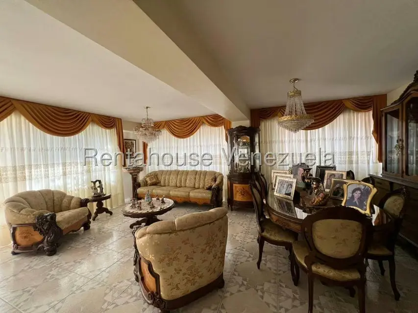 Apartamento (1 Nivel) en Venta en El Paraiso, Distrito Metropolitano - 4