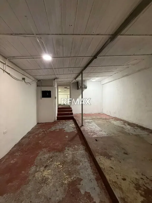 LOCAL ALQUILER CALLE 72 MARACAIBO - 4