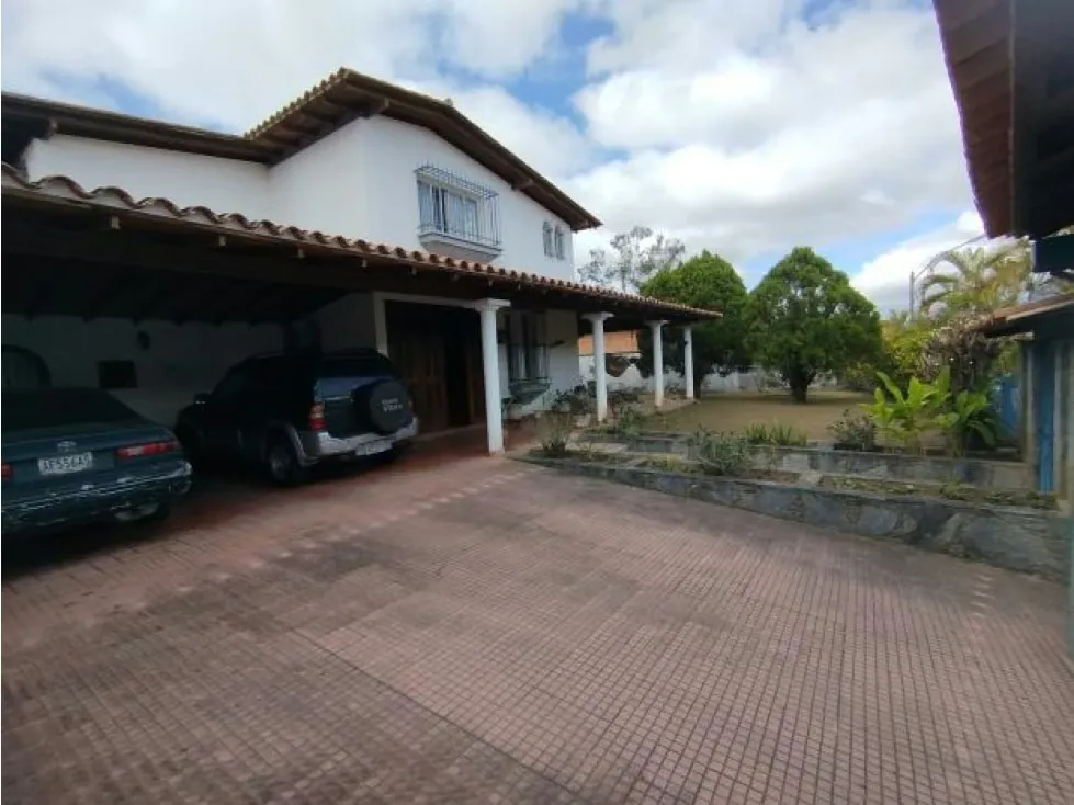 CASA EN VENTA - URB MACARACUAY - 19