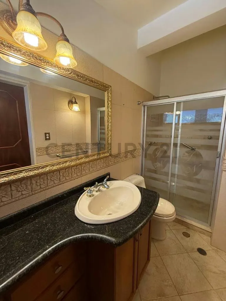 Apartamento en renta en el CR. El Cardon, Lechería. - 21