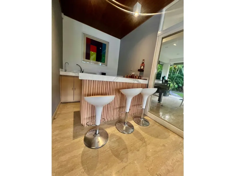 Vendo casa 750m2 Cerro Verde 6307 - 9