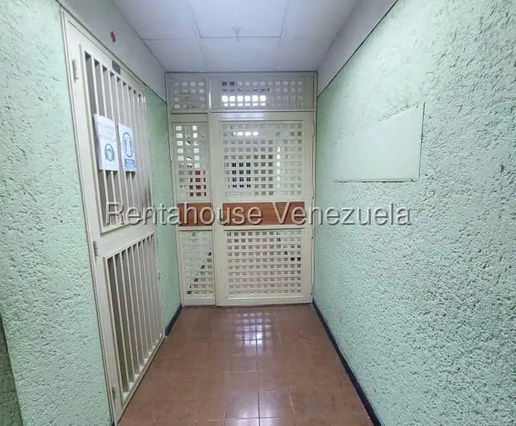 Local Comercial en Alquiler en El Paraiso, Distrito Metropolitano - 2