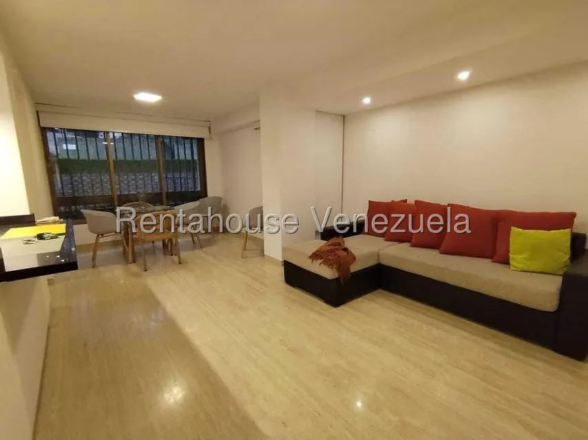 Apartamento (1 Nivel) en Alquiler en Las Mercedes, Distrito Metropolitano - 2