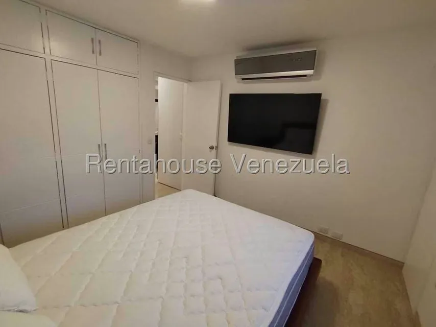 Apartamento (1 Nivel) en Alquiler en Las Mercedes, Distrito Metropolitano - 12