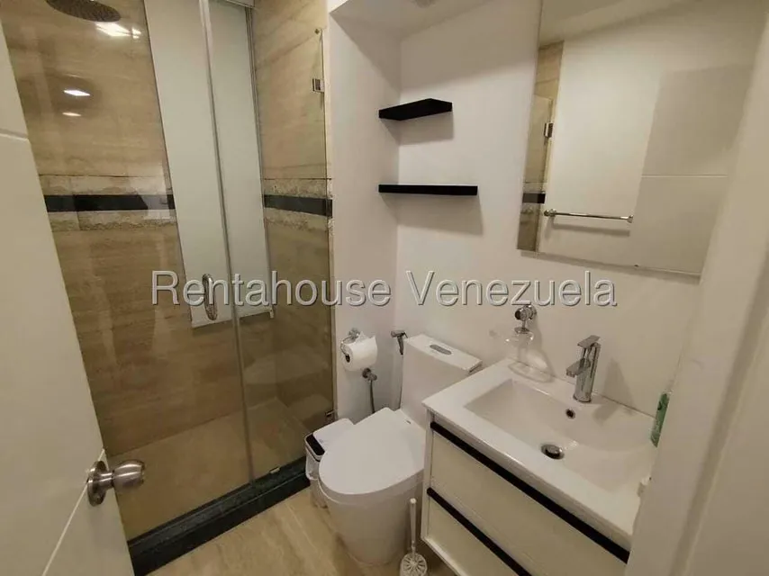 Apartamento (1 Nivel) en Alquiler en Las Mercedes, Distrito Metropolitano - 10