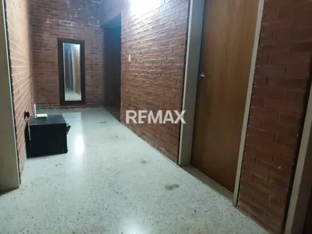 Se vende casa minimalista actualizada en el Sector El Otro Lado en El Municipio El Hatillo - 7