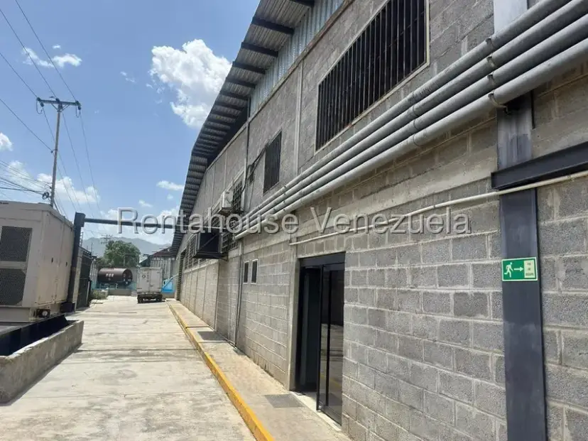 Comercial (Industrial) en Venta en Terrinca, Miranda