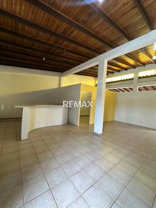 OPORTUNIDAD DE INVERSION, CASA EN VENTA. 3 NIVELES. AV BERMUDEZ. MARACAY EDO. ARAGUA - 14
