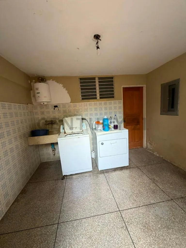 Exclusiva y Espaciosa Casa en Urbanización El Peñón - 14