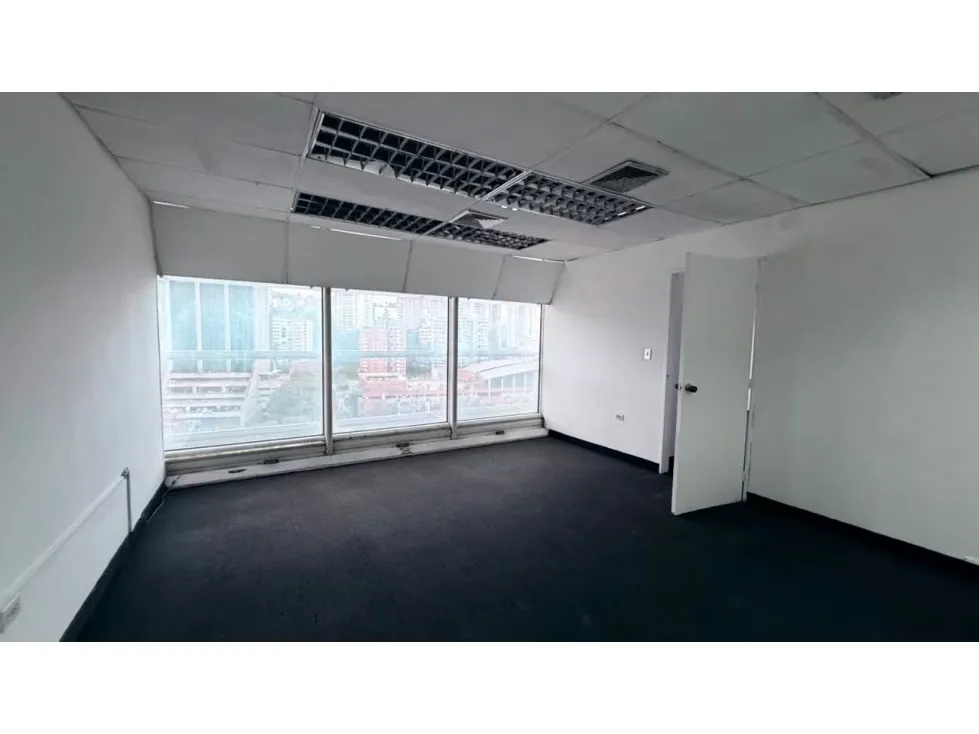 Alquilo oficina 120m2 Torre Molvinet El Recreo 0670 - 13