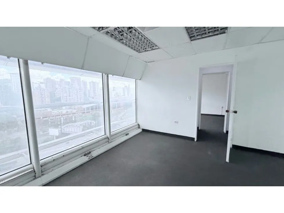 Alquilo oficina 120m2 Torre Molvinet El Recreo 0670 - 14