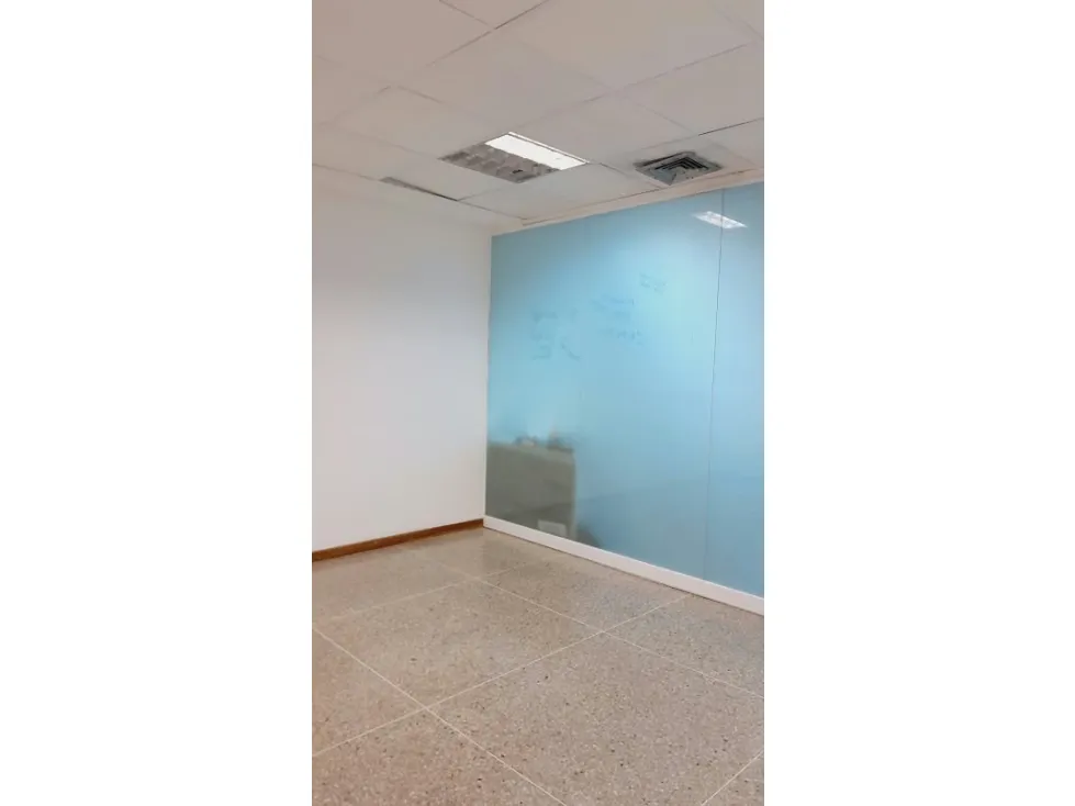 Alquilo Oficina 18 m2 aprox La Trinidad Caracas - 10
