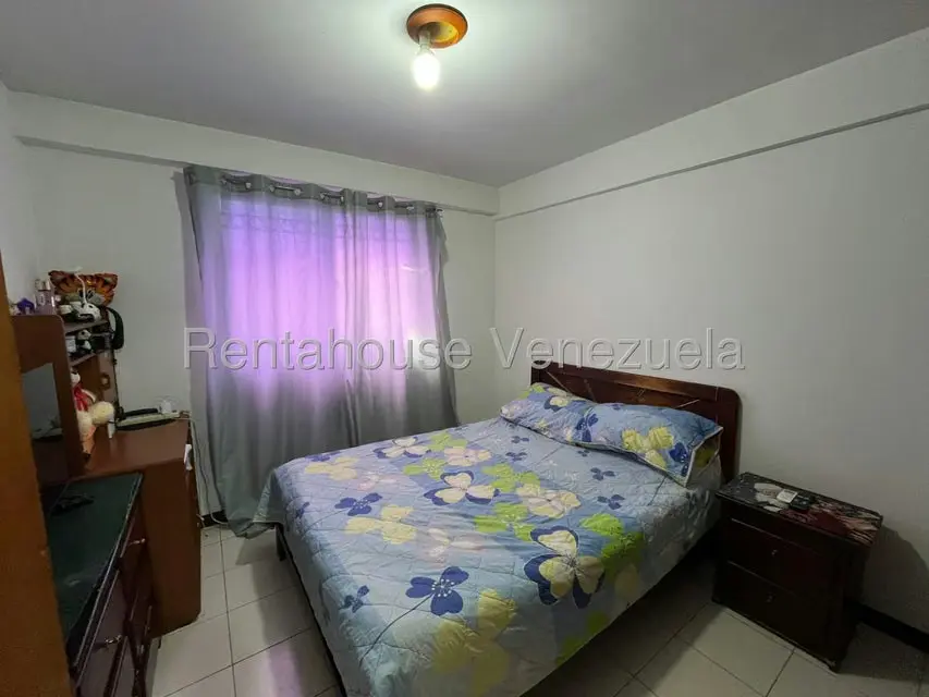 Apartamento (1 Nivel) en Venta en Avenida Libertador, Lara - 24