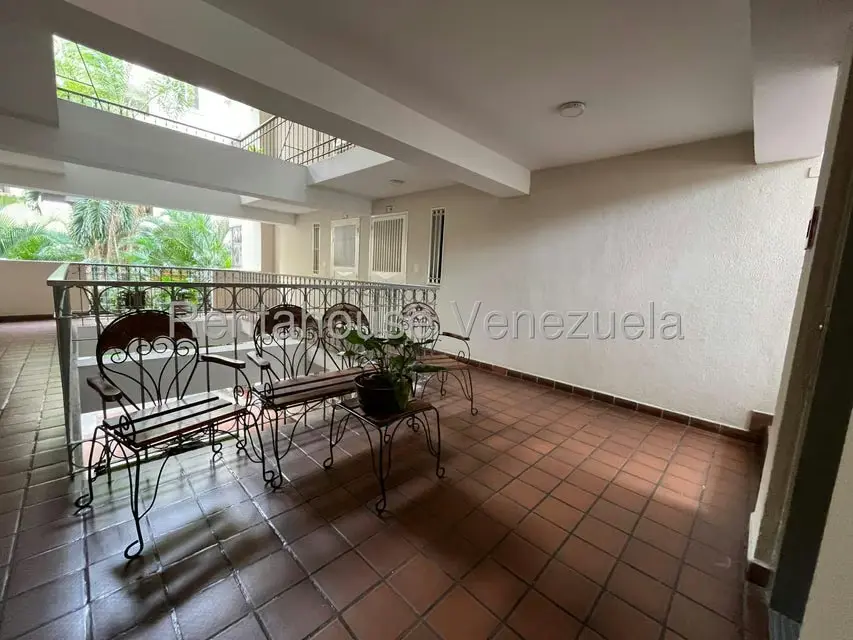 Apartamento (1 Nivel) en Venta en Avenida Libertador, Lara - 38