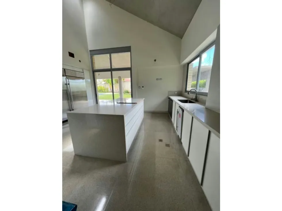 Se vende casa 750m2 La Lagunita 9183 - 13