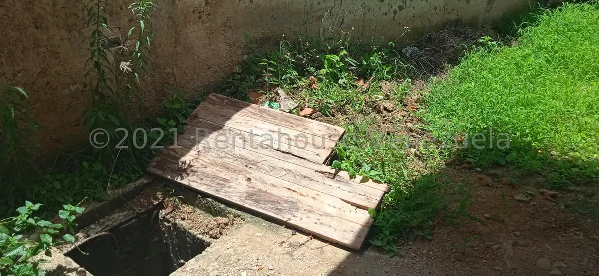 Townhouse (Multiples Niveles) en Venta en Guaracarima, Aragua - 11