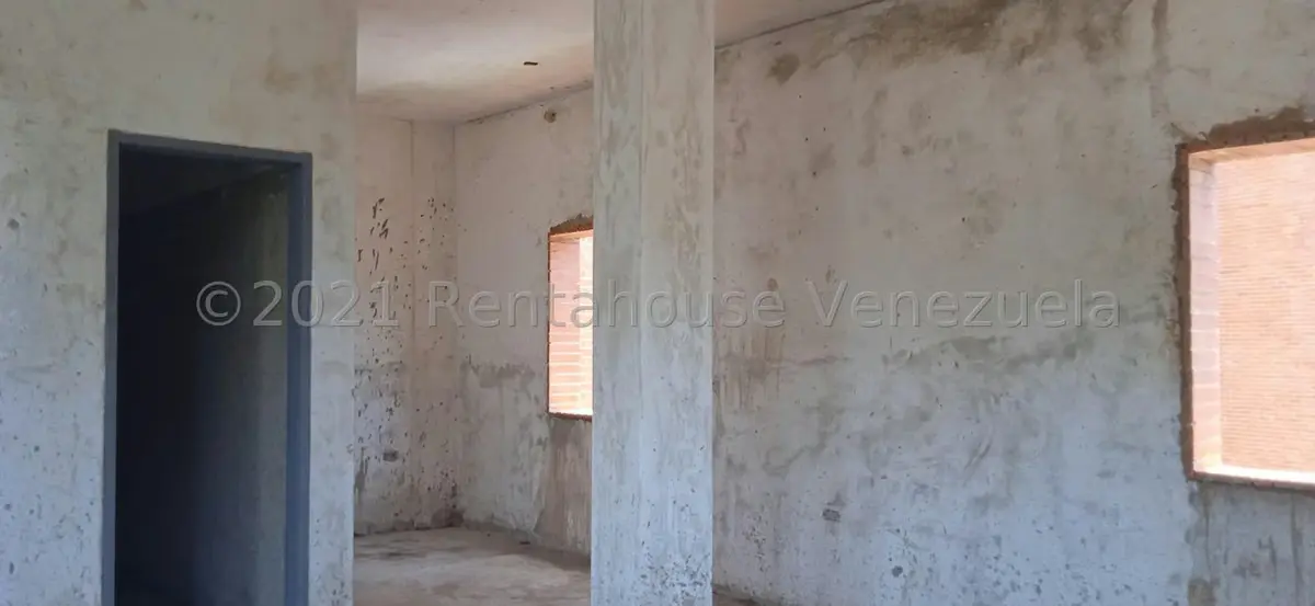 Townhouse (Multiples Niveles) en Venta en Guaracarima, Aragua - 19