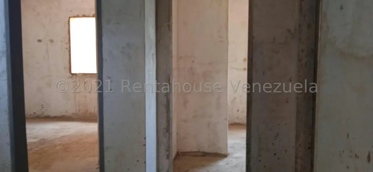 Townhouse (Multiples Niveles) en Venta en Guaracarima, Aragua - 23