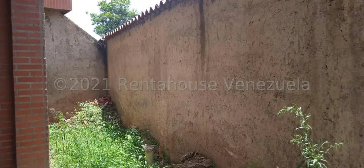 Townhouse (Multiples Niveles) en Venta en Guaracarima, Aragua - 24